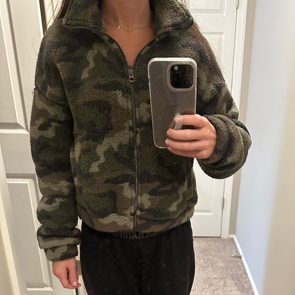 American Eagle Camo Sherpa - Picture 7 of 7